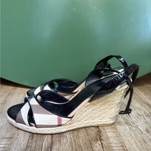 Burberry Black and Beige Wedges